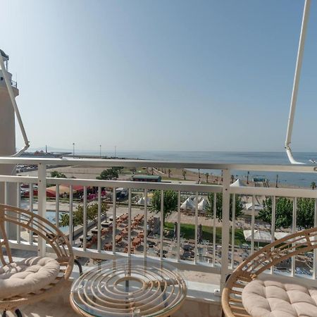 Eis Deluxe Apartment Alexandroupoli Bagian luar foto