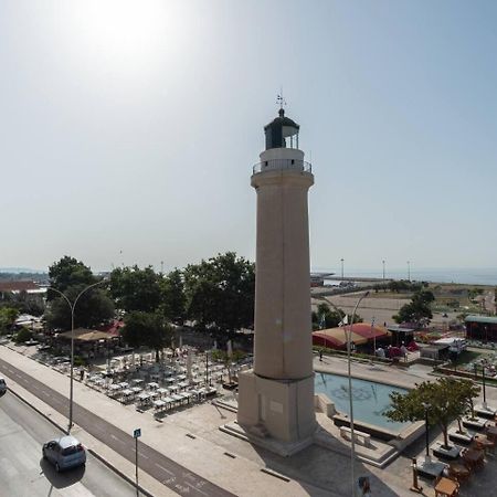 Eis Deluxe Apartment Alexandroupoli Bagian luar foto