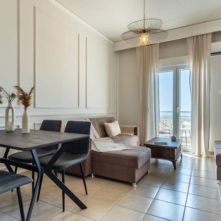 Eis Deluxe Apartment Alexandroupoli Bagian luar foto