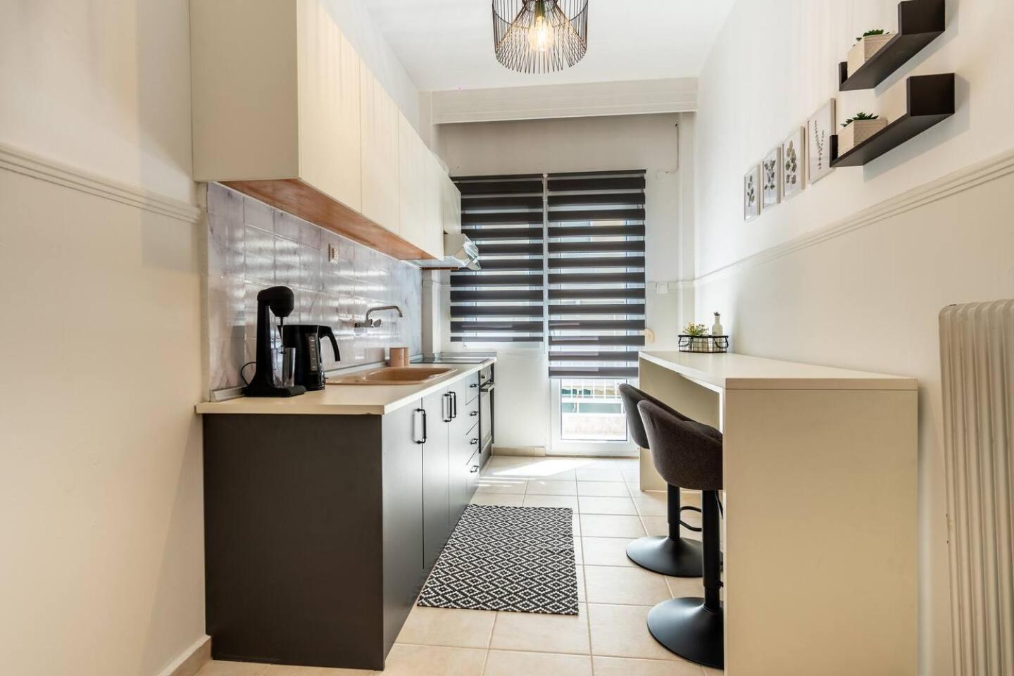 Eis Deluxe Apartment Alexandroupoli Bagian luar foto