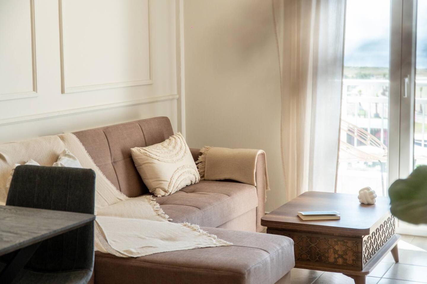 Eis Deluxe Apartment Alexandroupoli Bagian luar foto