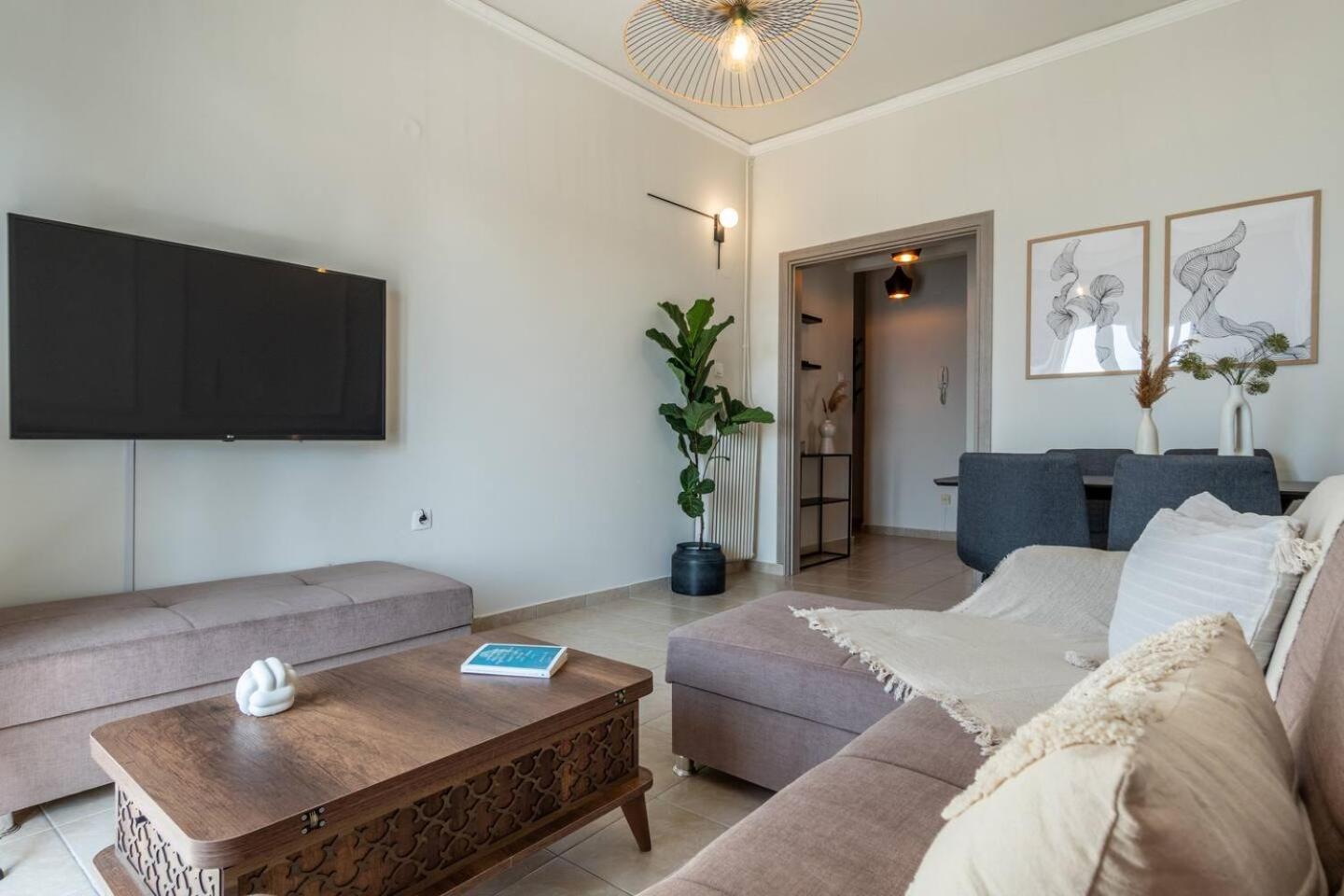 Eis Deluxe Apartment Alexandroupoli Bagian luar foto